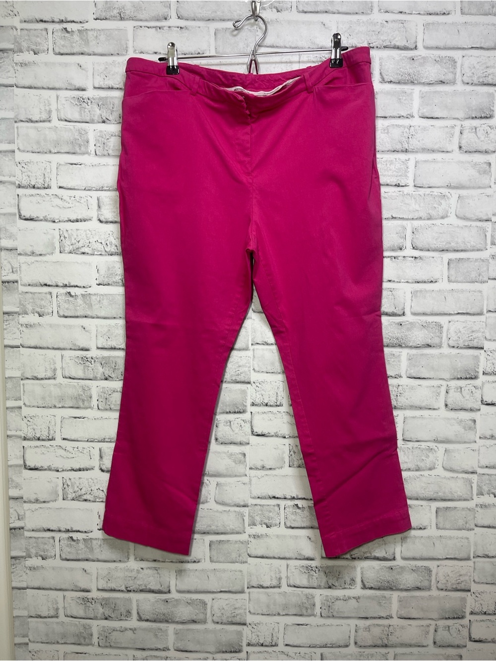 Worthington Fuchsia Stretch Straight Leg Crop Pants 18